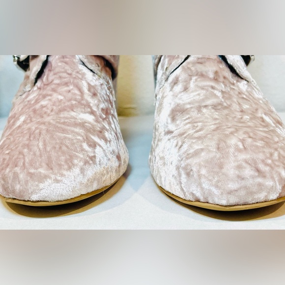 Rebecca Minkoff “Logan” Crushed Velvet Light Blush Dusty Rose Ankle Boots | NWT - Picture 12 of 16